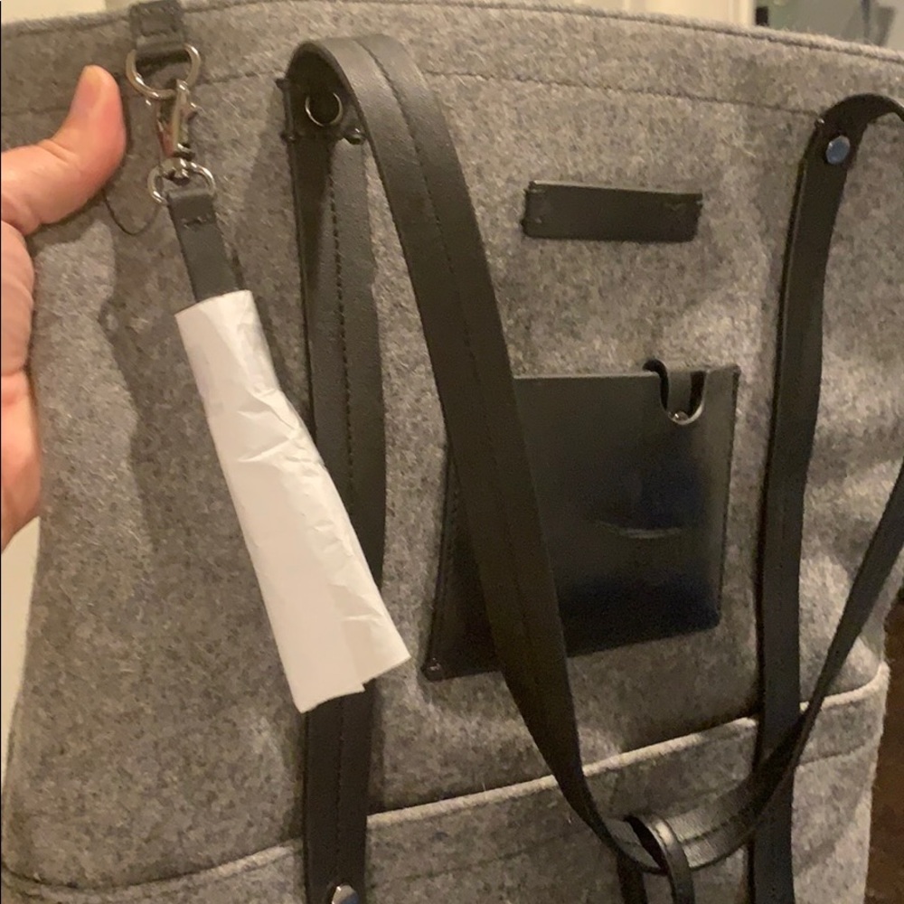 Hadley by Sherpani Tote Bag - Picture 6 of 7